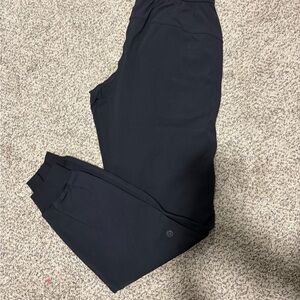 lululemon on the fly joggers